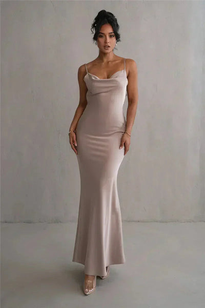 Yara™ | Elegante Vestido de Flores de Satén