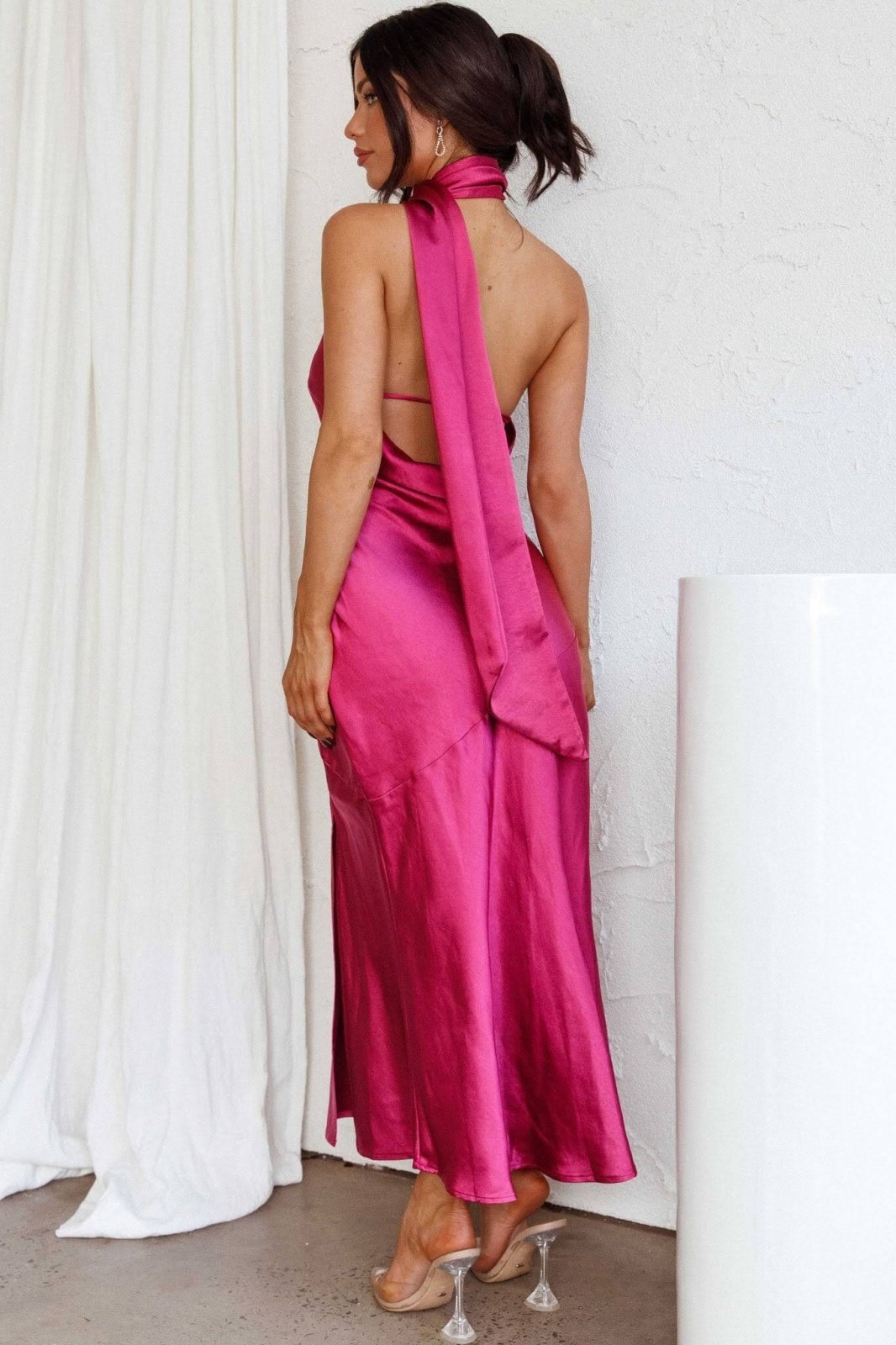 Chloe™ | Vestido Midi de Seda Lujo con Cuello Halter