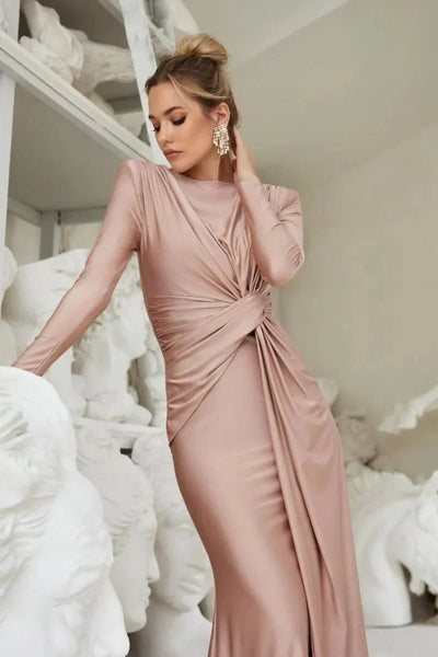 Michaela™ | Vestido Maxi con Manga Larga y Frontal Torcido Elegante